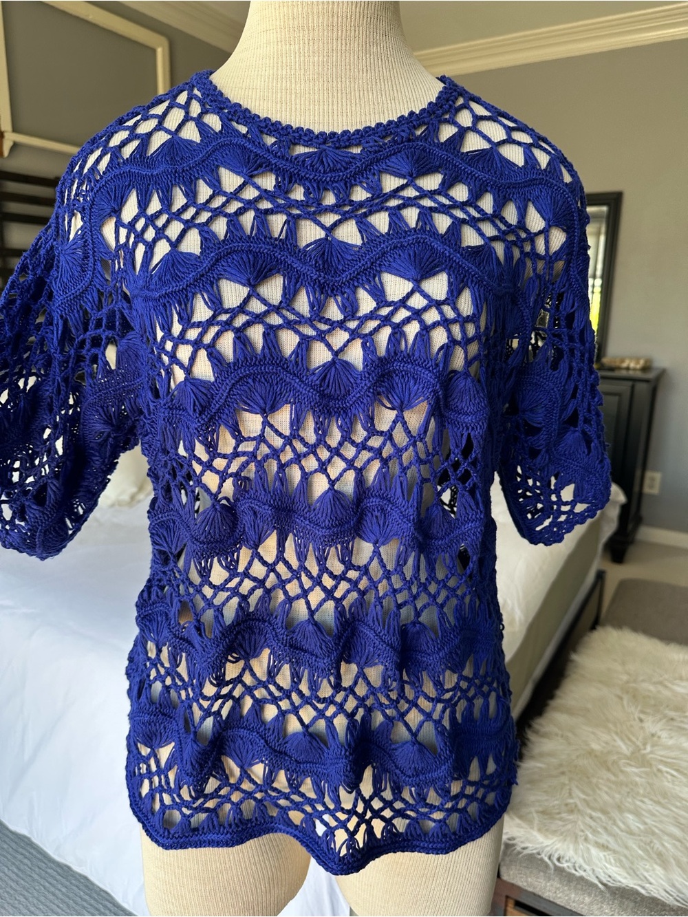 Chico’s Crocheted Openwork Top in Royal Blue size medium (1)